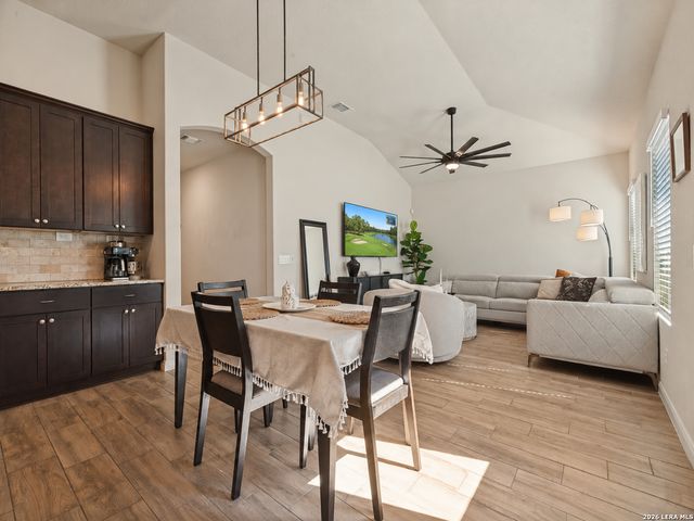 7718 Sunrise Cay, San Antonio, TX 78251