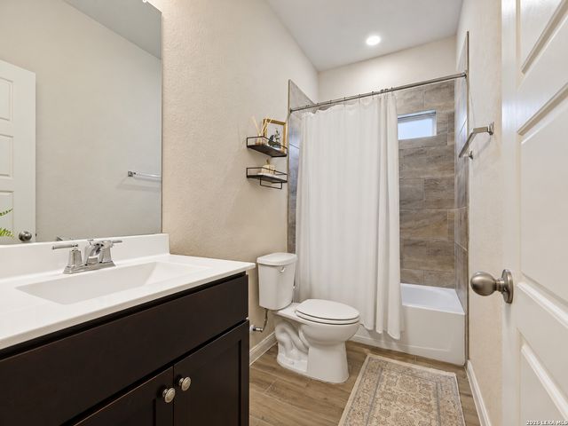 7718 Sunrise Cay, San Antonio, TX 78251