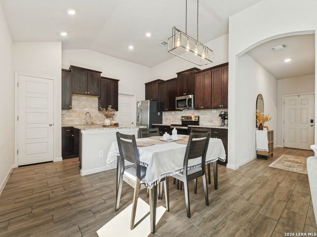 7718 Sunrise Cay, San Antonio, TX 78251