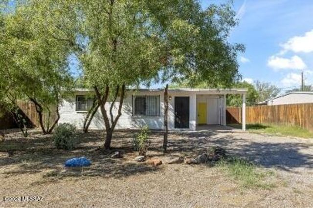 3317 N Howard Boulevard, Tucson, AZ 85716