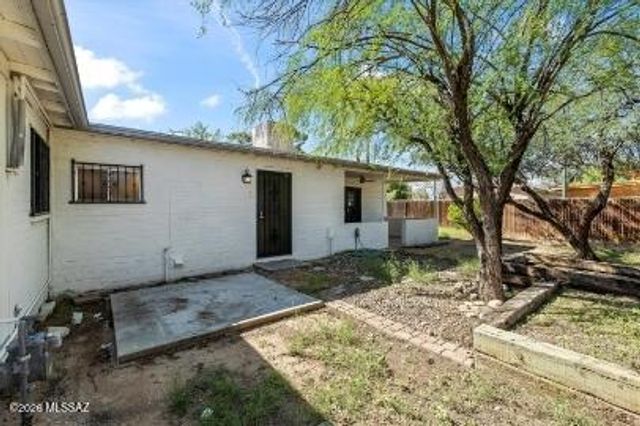 3317 N Howard Boulevard, Tucson, AZ 85716