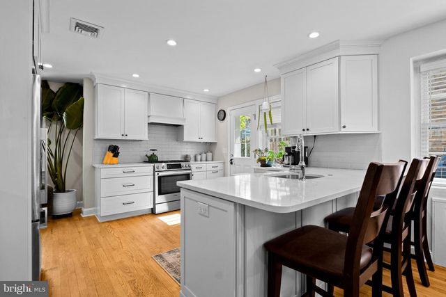 18 W AMHERST RD, Bala Cynwyd, PA 19004