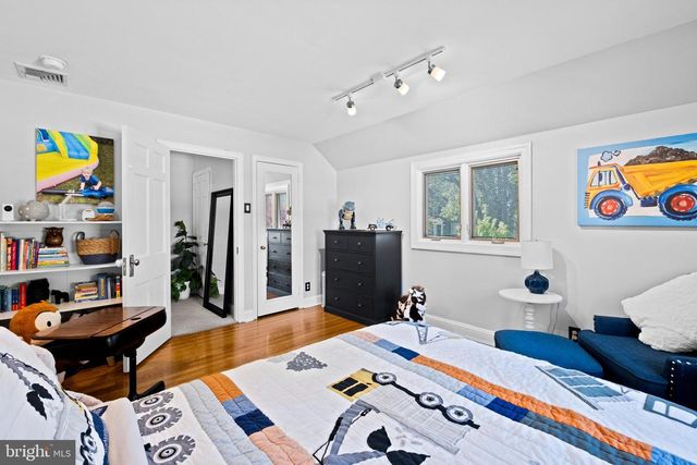 18 W AMHERST RD, Bala Cynwyd, PA 19004
