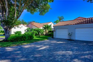 833 Reef Point CIR, Naples, FL 34108