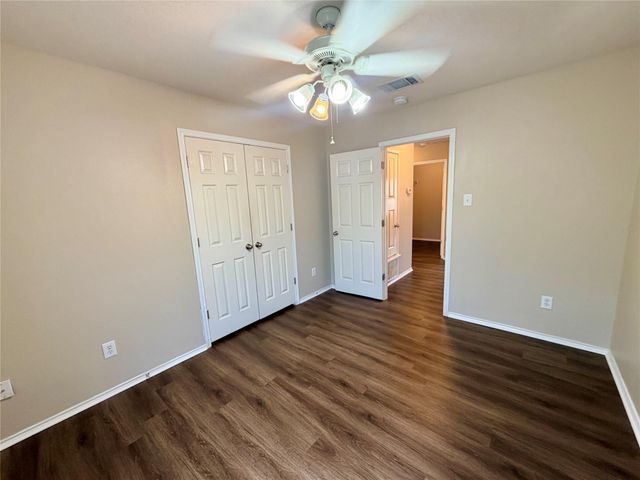 516 W South ST, Leander, TX 78641