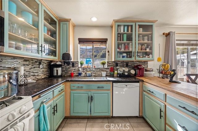 16551 State Highway 173, Hesperia, CA 92345