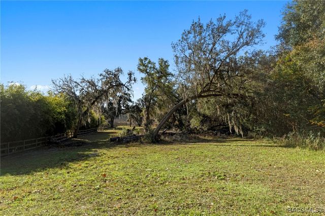 6616 E Malverne Street, Inverness, FL 34452