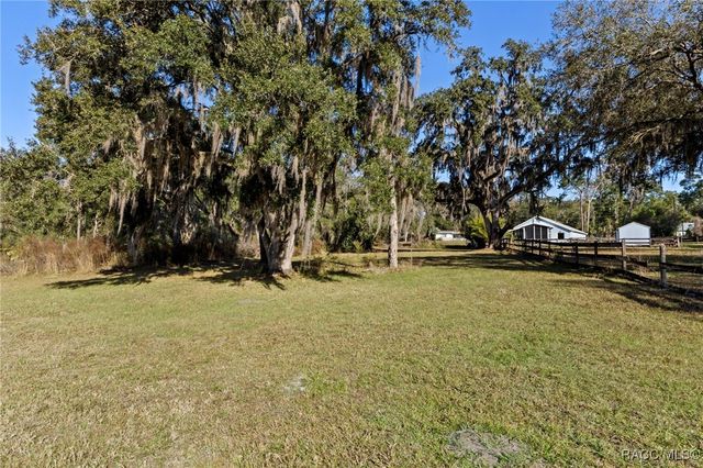 6616 E Malverne Street, Inverness, FL 34452