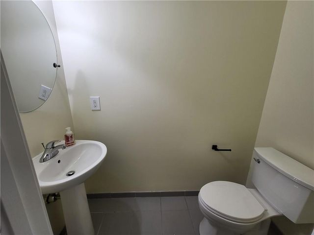 560 Dutch Valley Road NE 2205, Atlanta, GA 30324