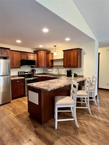 6187 Aspen Meadow Court, Eau Claire, WI 54703