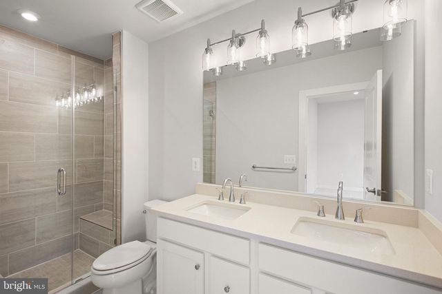 3811 SHALE RIDGE RD, Woodbridge, VA 22193
