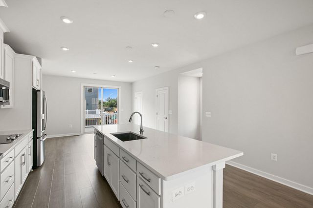 3811 SHALE RIDGE RD, Woodbridge, VA 22193