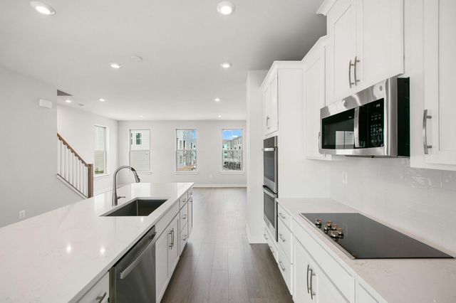 3811 SHALE RIDGE RD, Woodbridge, VA 22193