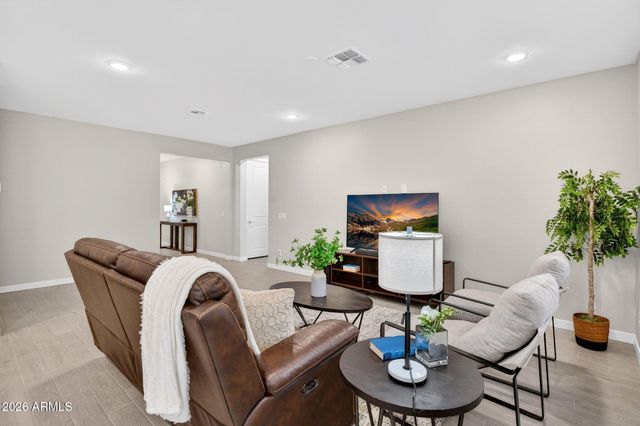 7333 E PURPLE PRAIRIE Drive, San Tan Valley, AZ 85143