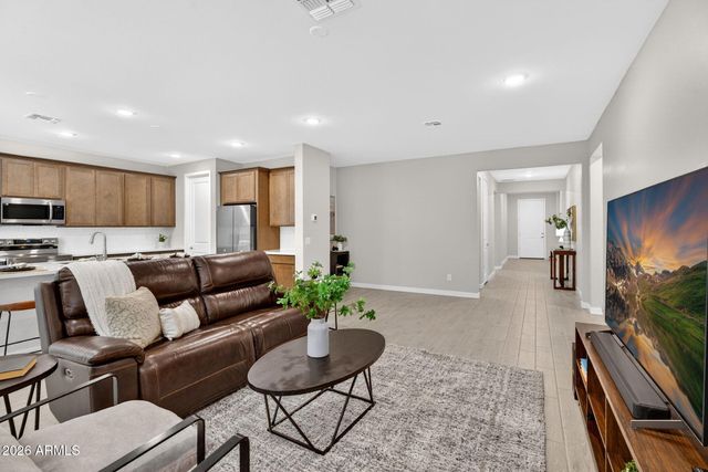 7333 E PURPLE PRAIRIE Drive, San Tan Valley, AZ 85143