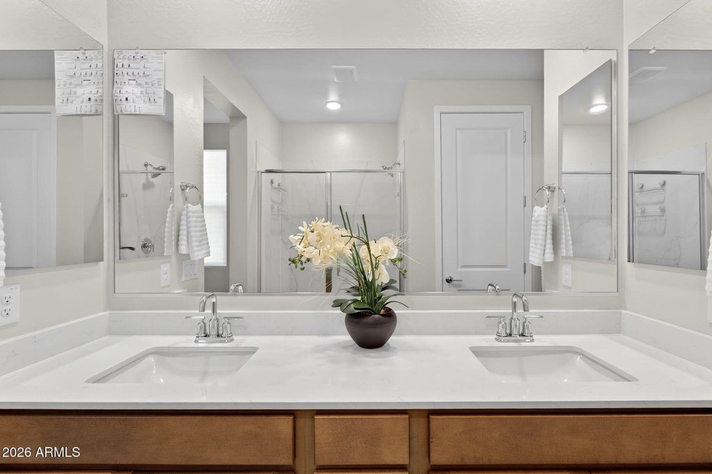 Image 25 of property listing at 7333 E PURPLE PRAIRIE Drive, San Tan Valley, AZ 85143