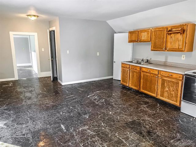 270 W 4th Street, Imlay City, MI 48444