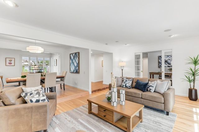 141 Clunie Dr, Sacramento, CA 95864