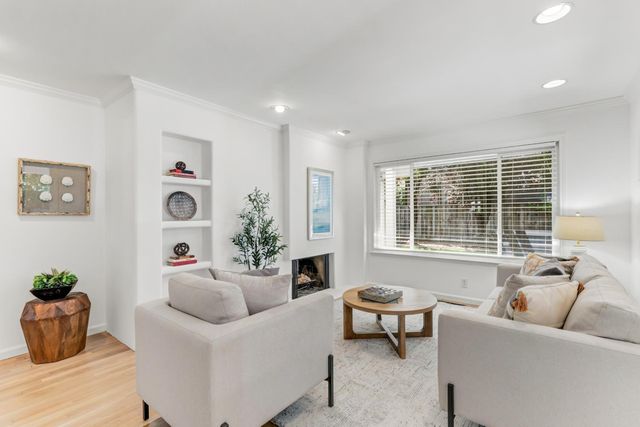 141 Clunie Dr, Sacramento, CA 95864