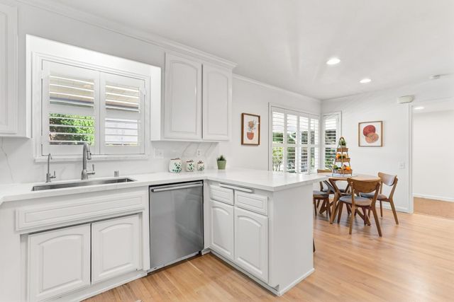 141 Clunie Dr, Sacramento, CA 95864