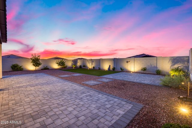 3044 W Monte Way, Laveen, AZ 85339