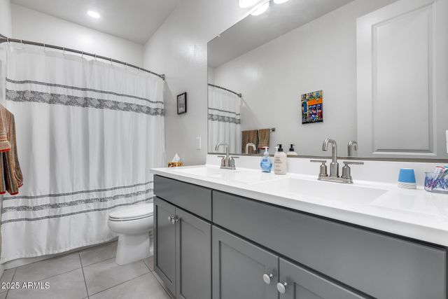 3044 W Monte Way, Laveen, AZ 85339