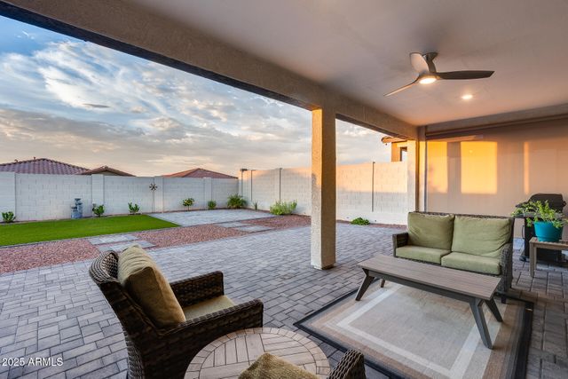 3044 W Monte Way, Laveen, AZ 85339