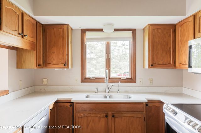 2457 S Wild Blossom Court, East Lansing, MI 48823