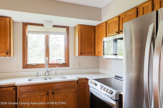 2457 S Wild Blossom Court, East Lansing, MI 48823
