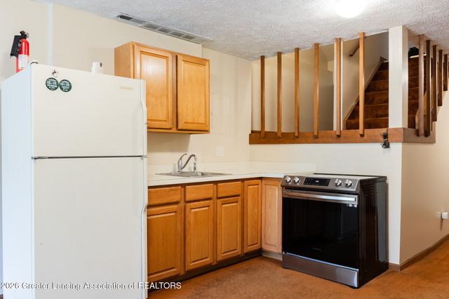 2457 S Wild Blossom Court, East Lansing, MI 48823