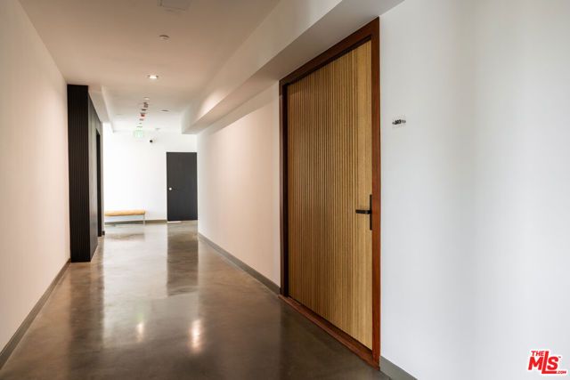 547 N Sweetzer Avenue 303, West Hollywood, CA 90048