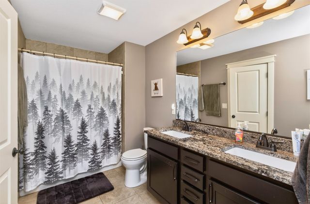1910 NE 17th Street, Ankeny, IA 50021