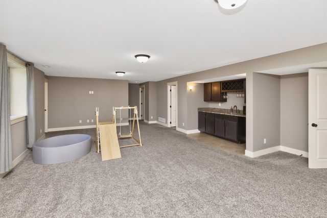 1910 NE 17th Street, Ankeny, IA 50021