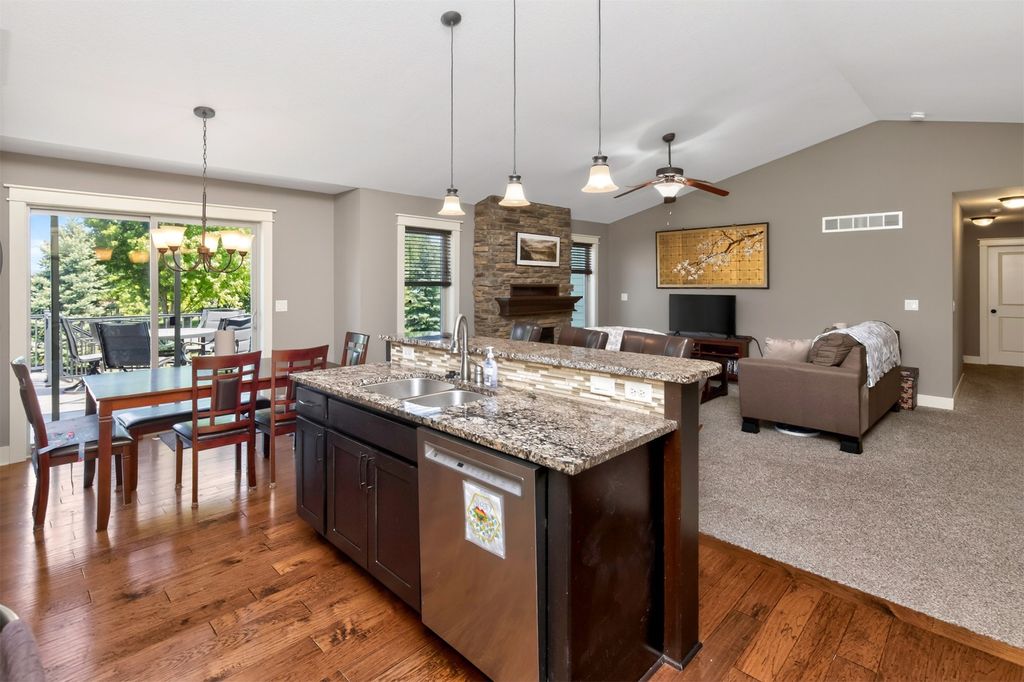1910 NE 17th Street, Ankeny, IA 50021