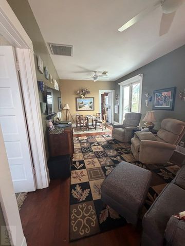 1509 14th Street, Galveston, TX 77550