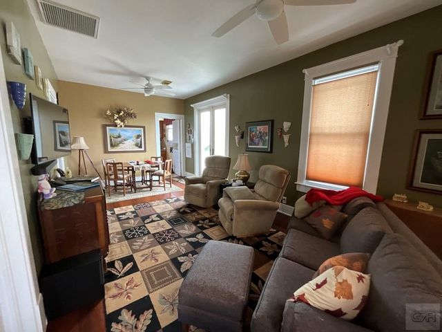 1509 14th Street, Galveston, TX 77550