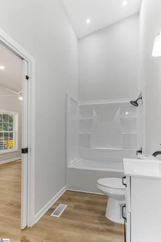 18 Hatch Street, Greenville, SC 29611