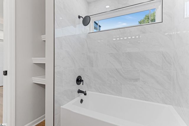 18 Hatch Street, Greenville, SC 29611