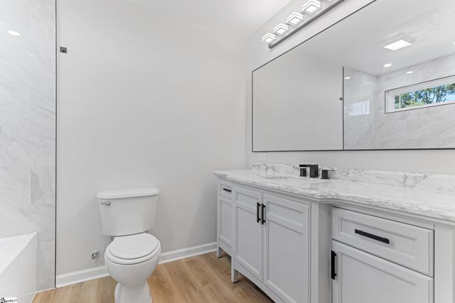 18 Hatch Street, Greenville, SC 29611