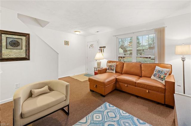 5601 Gregory CT, Portsmouth, VA 23703