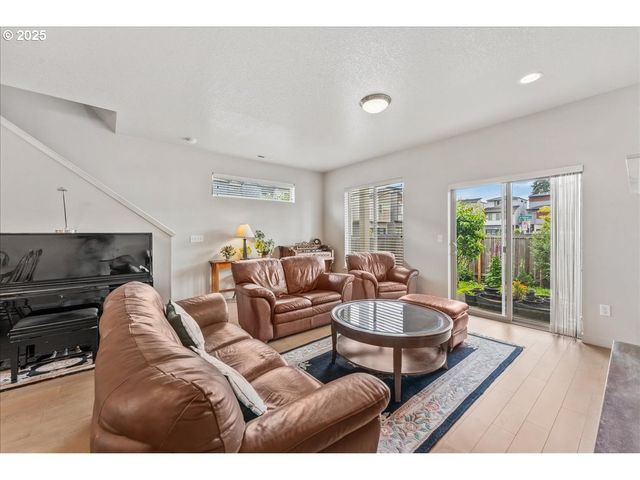 4955 Sw ROSSI Ter, Beaverton, OR 97005