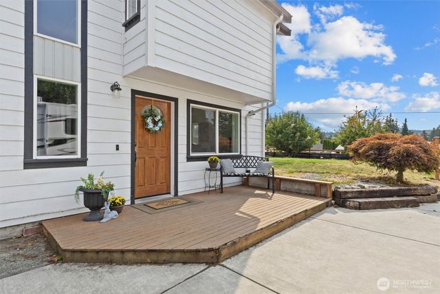 230 Heather Drive, Camano Island, WA 98282