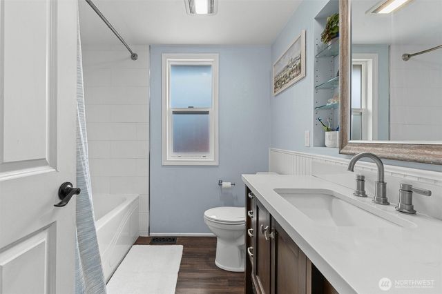 230 Heather Drive, Camano Island, WA 98282