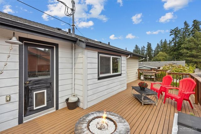 230 Heather Drive, Camano Island, WA 98282