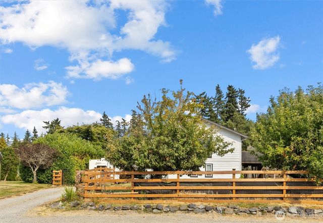 230 Heather Drive, Camano Island, WA 98282