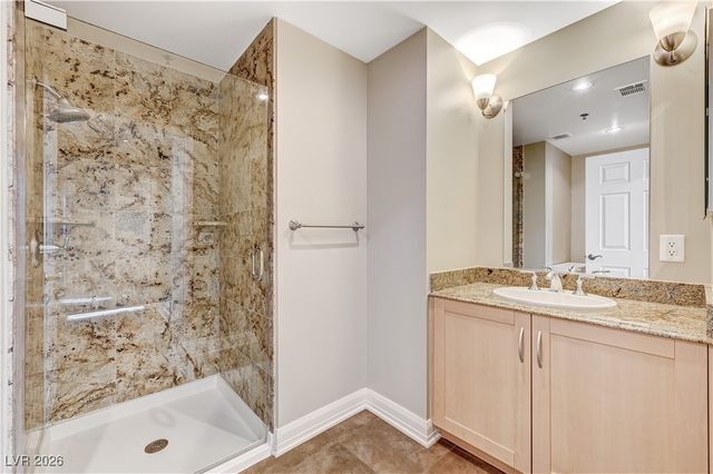 150 Las Vegas Boulevard 1811, Las Vegas, NV 89101