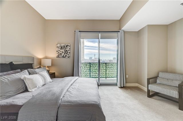 150 Las Vegas Boulevard 1811, Las Vegas, NV 89101