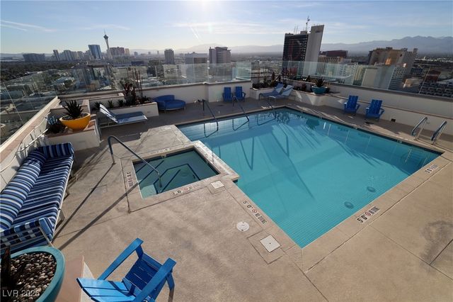 150 Las Vegas Boulevard 1811, Las Vegas, NV 89101