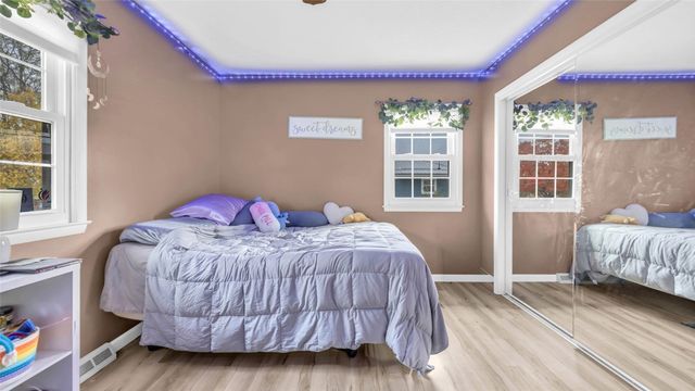 218 Riverview Drive, Vinton, IA 52349