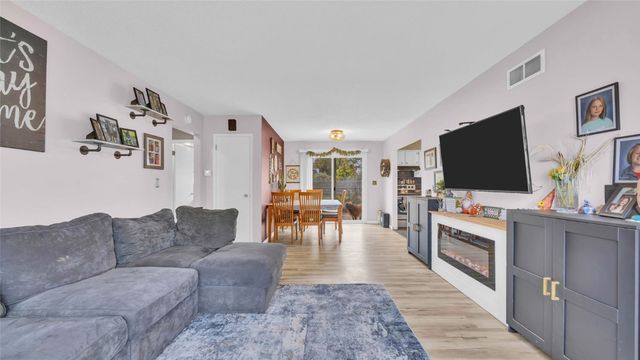 218 Riverview Drive, Vinton, IA 52349